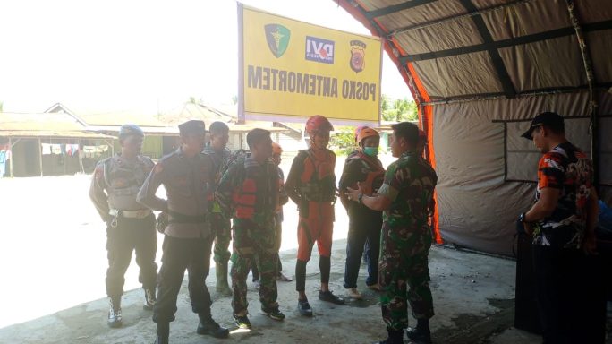 Babinsa Bersama Tim Gabungan Lanjutkan Pencarian Korban Tenggelam