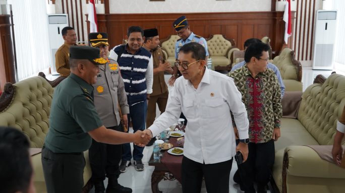 Brigjen TNI Yudi Yulistyanto Lepas Keberangkatan Menteri Kebudayaan RI, Dr. Fadli Zon