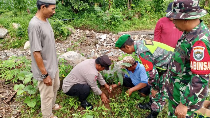 Koramil 0108-07/Semadam Laksanakan Penghijauan Cegah Banjir
