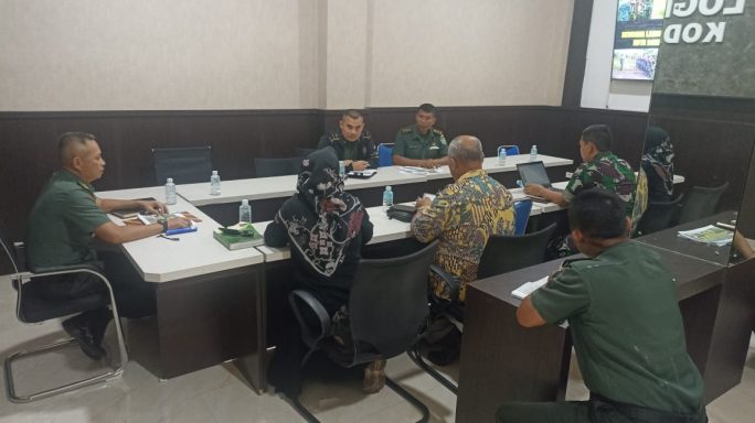Aslog Kasdam IM Gelar Rapat Koordinasi Bersama DLHK Aceh Bahas Pembangunan TPU.