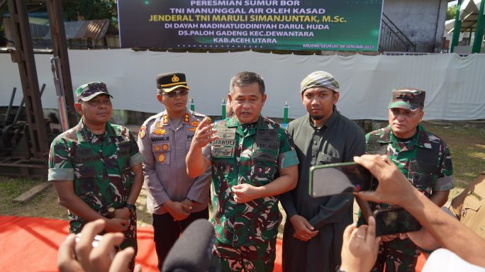 Kunjungi Kodam Iskandar Muda, Kasad Resmikan Sumur Bor TNI Manunggal Air di Dayah Madinatuddiniyah Nurul Huda, Kab. Aceh Utara.