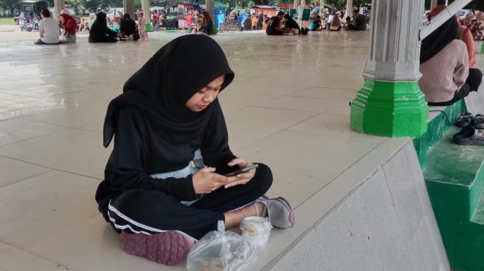 Blang Padang Jadi Zona Digital: Warga Banda Aceh Nikmati Wi-Fi Gratis.