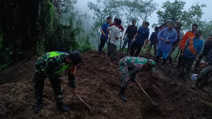 Begini Kronologi Dua Warga Tertimbun Longsor di Bener Meriah.
