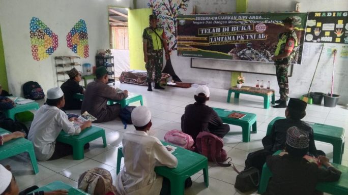 Guna Meningkatkan Animo Para Santri Calon Prajurit Koramil 0108-07/Semadam Laksanakan Kampanye Kreatif