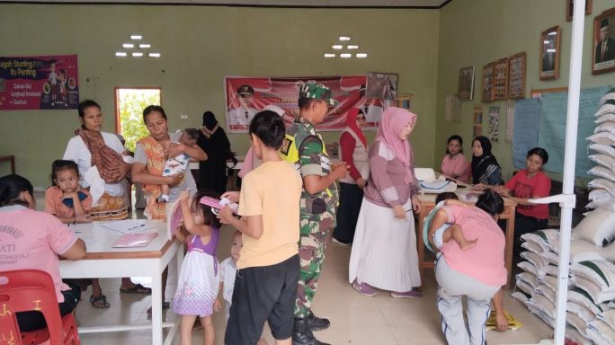 Babinsa Laksanakan Pendampingan Posyandu Di Desa Binaan