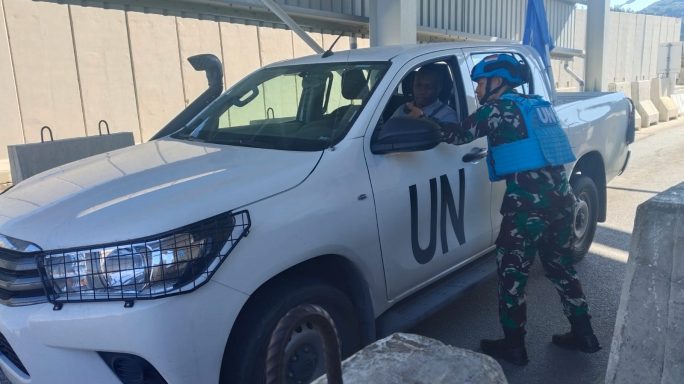 Prajurit Kodam IM jaga Pos Pengamanan di Lebanon.