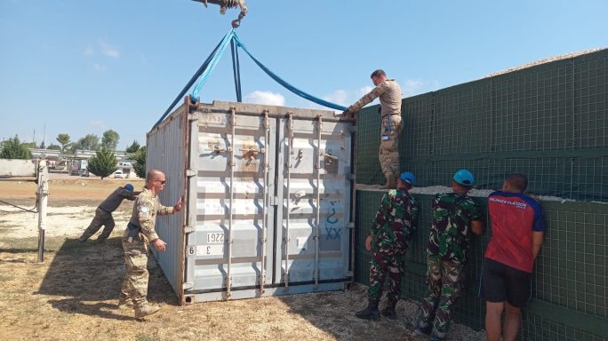 Prajurit TNI dari Kodam Iskandar Muda Bangun Bunker Baru untuk Misi Perdamaian PBB.