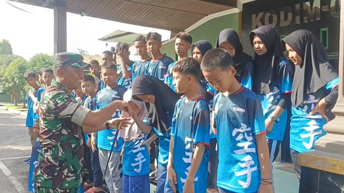 Dandim 0108/Agara Lepas 29 Kontingen Atlet Karate Binaan Kodim 0108/Agara Mengikuti Kejurda Forki Open Karate Championship Aceh 2025