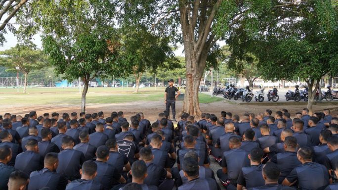 Kasdam IM Tekankan Kesiapan Operasional dan Kesejahteraan Prajurit dalam Pengarahan di Blang Padang.