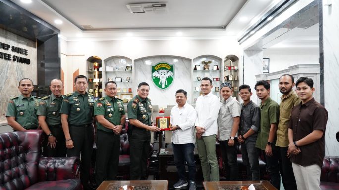 Pangdam Iskandar Muda Terima Audiensi Pengurus Besar Forum Paguyuban Mahasiswa dan Pemuda Aceh (FPMPA).