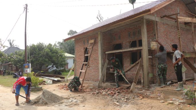 Terpaku di Depan Rumah, Wilen Tak Bisa Berkata-Kata, Rumah Impian Sedang di Kerjakan.