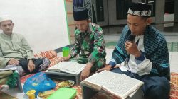 Babinsa Tingkatkan Ibadah di Bulan Ramadhan melalui Tadarus Al-quran Bersama Warga 