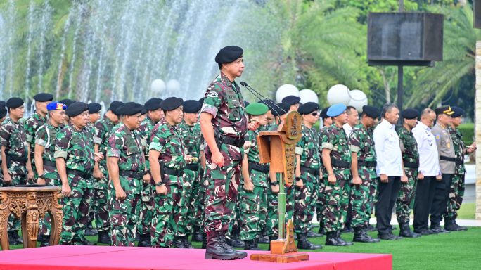 Pangdam Iskandar Muda Dampingi Panglima TNI Lepas Satgas TNI Kontingen Garuda UNIFIL