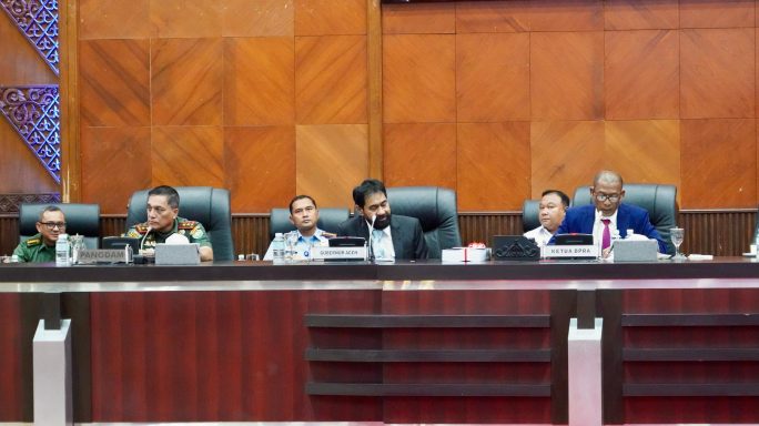Pangdam Iskandar Muda hadiri rapat paripurna DPR Aceh.