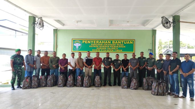 Pangdam Iskandar Muda Salurkan Bantuan Kemanusiaan untuk Prajurit Korban Kebakaran Asrama Gajah-II Kodim 0104/Aceh Timur