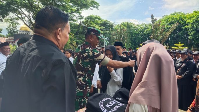Dandim 0108/Agara Hadiri Pelepasan Peserta KKN Universitas Gunung Leuser (UGL) Agara Tahun 2025