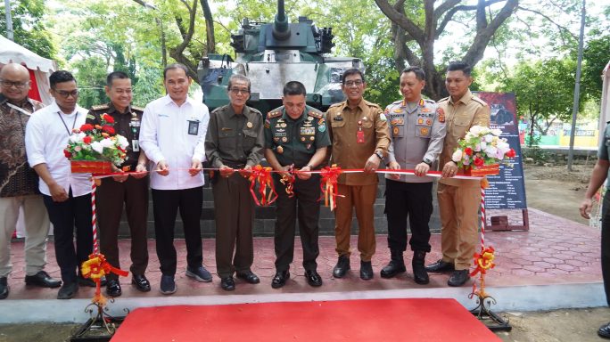 Pangdam Iskandar Muda Resmikan Monumen Panser di Blang Padang Banda Aceh.