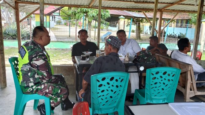 Mewujudkan Keakraban, Babinsa Komsos Dengan Warga Binaan