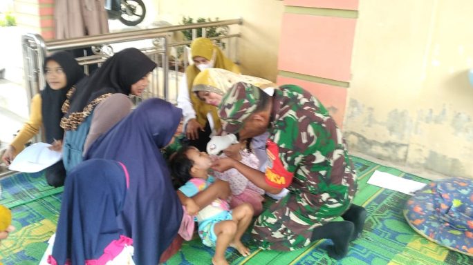 Babinsa Dampingi Kegiatan Posyandu Wilayah Binaan