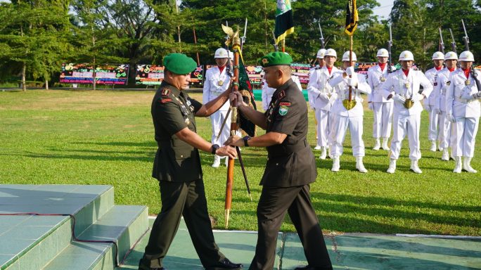 Danrem 012/Teuku Umar Pimpin Upacara Sertijab Dandim 0116/Nagan Raya di Makorem 012/Teuku Umar