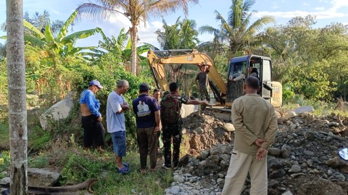 Antusias Tinggi Warga Masyarakat Hadir di Lokasi TMMD Reguler ke – 125 Kodim 0108/Agara