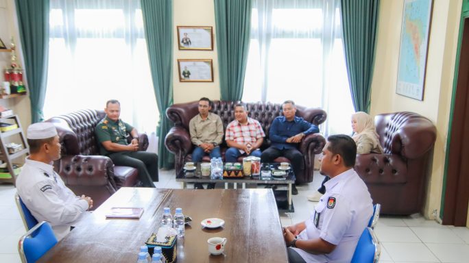 Dandim 0117/Aceh Tamiang Sambut Kunjungan Silaturahmi Ketua KIP Kabupaten Aceh Tamiang