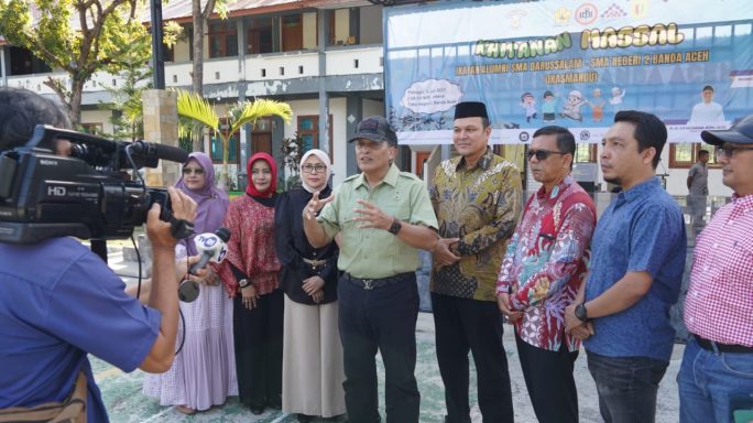 Pangdam IM hadiri Khitanan Massal IKASMANDU di SMA Negeri 2 Banda Aceh.