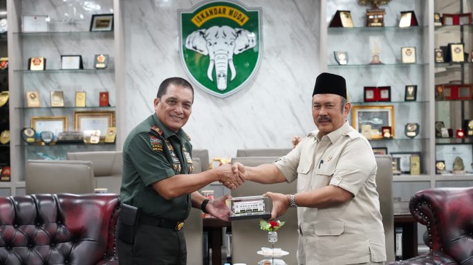Pangdam Iskandar Muda Terima Kunjungan Menteri PPN/Bappenas di Makodam IM