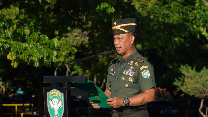 Kasdam IM Pimpin Upacara Bulanan di Blang Padang Banda Aceh