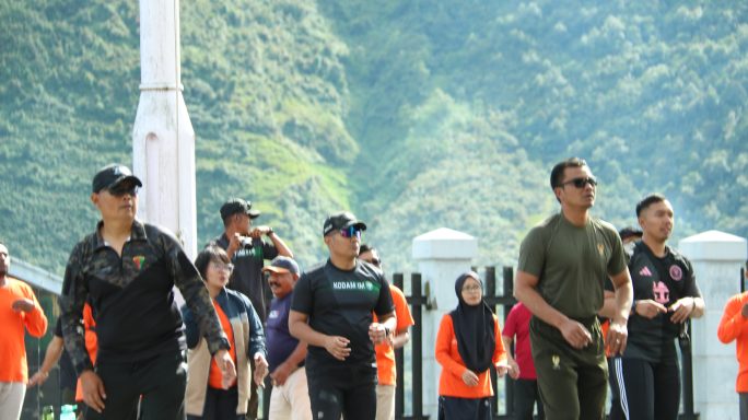 Satgas Yonif 112/DJ Melaksanakan Olahraga Bersama Forkopimda Puncak Jaya