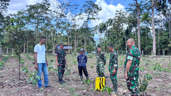 PENINJAUAN LAHAN PERTANIAN PERCONTOHAN DI WILAYAH KEC. GEUMPANG, KAB. PIDIE