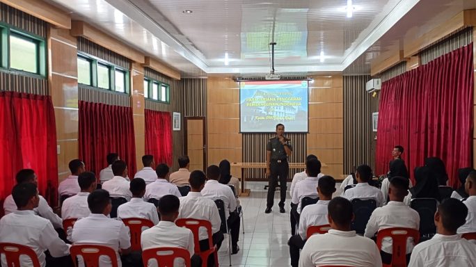 Dandim Berikan Arahan kepada Sarjana Penggerak Pembangunan Indonesia (SPPI) Tahun 2025 di Makodim