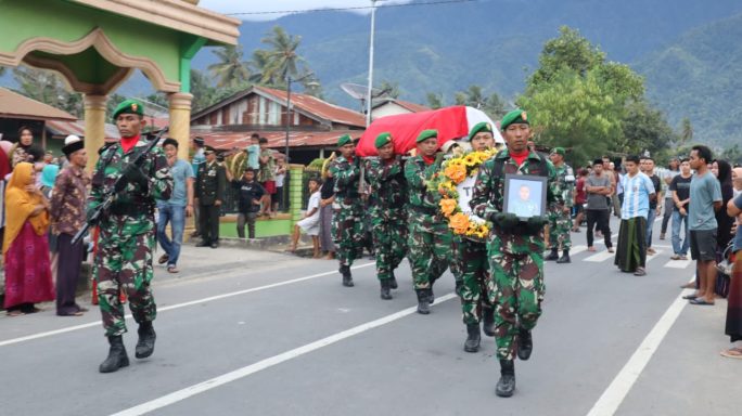 Dandim 0108/Agara Pimpin Upacara Pemakaman Militer Almarhum Pratu Wahyuda Anggota Ajendam IM