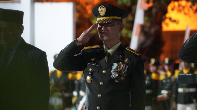 Kasdam Iskandar Muda Hadiri Apel Kehormatan dan Renungan Suci Peringatan HUT ke-80 RI