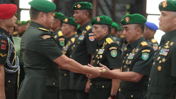 Kasad Pimpin Sertijab Sejumlah Jabatan Strategis TNI AD, Mayjen TNI Joko Hadi Susilo Resmi Jabat Pangdam Iskandar Muda
