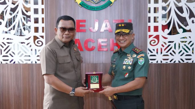 Pangdam Iskandar Muda dan Kajati Aceh Perkuat Sinergi untuk Aceh Damai dan Maju.