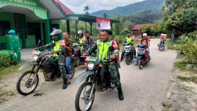 Babinsa Bersama Komponen Pendukung Laksanakan Patroli Rutin di Wilayah Binaan