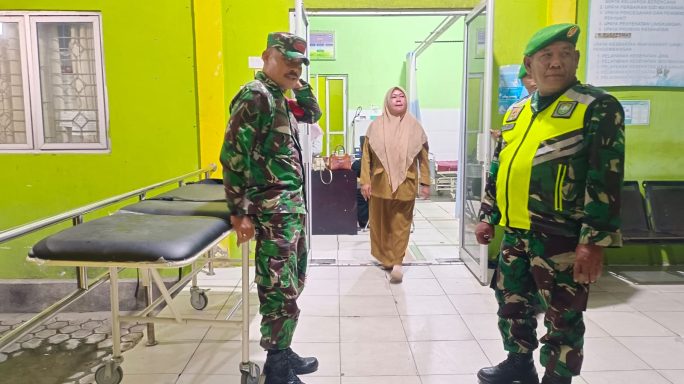 Babinsa Koramil 06/Manyak Payed Galakkan Patroli Dan Ajak Warga Wujudkan Keamanan Lingkungan