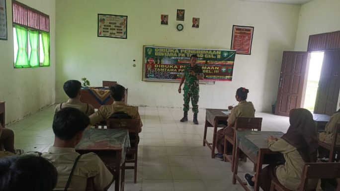 Babinsa Koramil 0108-06/Babul Rahmah Laksanakan Kampanye Kreatif Penerimaan Calon TNI AD