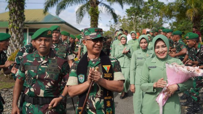 Pangdam IM dan Ketua Persit KCK Daerah IM Kunjungi Yonif TP 856/Satria Bumi Sakti di Nagan Raya
