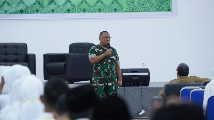 Brigjen TNI Bambang Sulistyo Hery Motivasi Mahasiswa Anaya Jadi Generasi Berkarakter dan Berintegritas