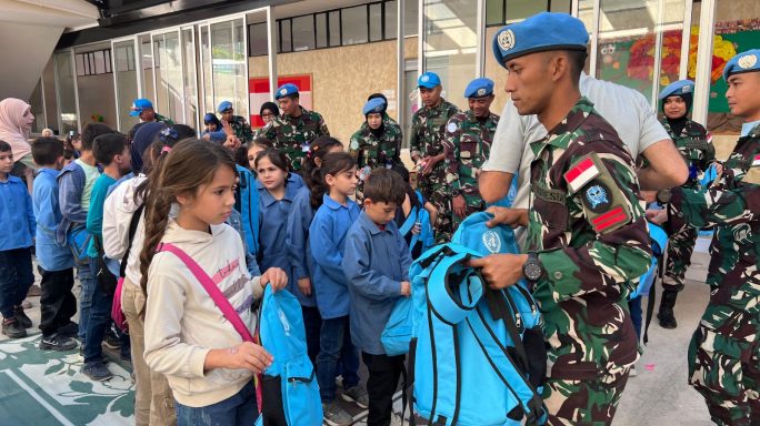 EDUCATION PROGRAM CIMIC INDOBATT XXIII-S DI DESA ETT TAIBEE TUMBUHKAN SEMANGAT DAN KEGEMBIRAAN ANAK DI LEBANON SELATAN