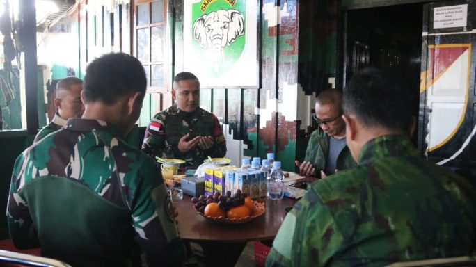 Perkuat Sinergi TNI-Polri, Satgas Yonif 112/DJ Gelar Rapat Koordinasi Antara Unsur Apkam di Puncak Jaya