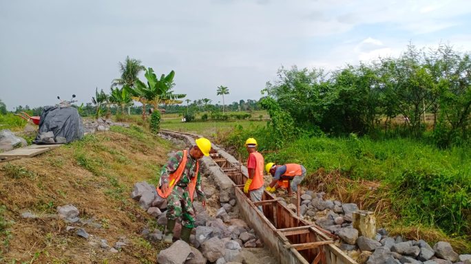 Pangdam Iskandar Muda : Pembangunan Irigasi Tersier Untuk meningkatkan hasil pertanian