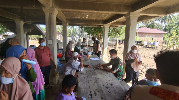 Tim Medis Kodam IM Gerak Cepat Layani Warga Terdampak Bencana Banjir Aceh