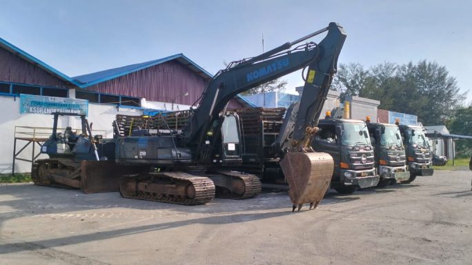 Bantuan Alat berat dan Jembatan Bailey dari Kasad mendarat di Krueng Geukueh, Siap Percepat Penanganan Pasca Banjir Aceh