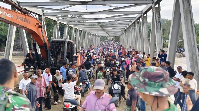 Jembatan Bailey Teupin Mane Rampung, aktivitas warga sekitar kembali normal