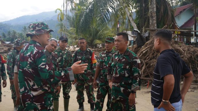 Dandim 0104/Aceh Timur Tinjau Langsung Pemulihan Pascabanjir di Serbajadi