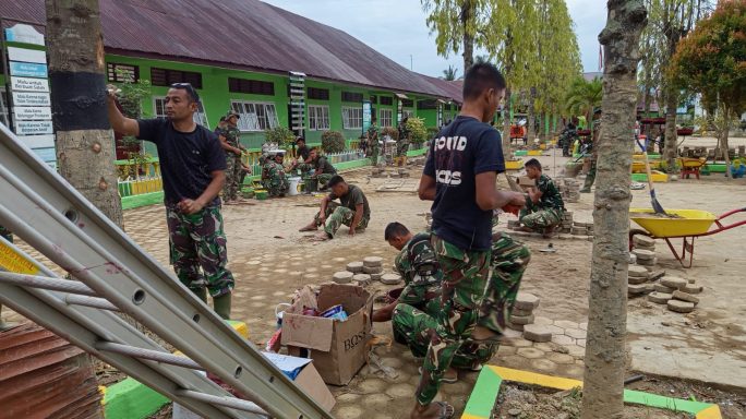 TNI Renovasi SD Negeri 1 Tualang Cut Pascabanjir Bandang