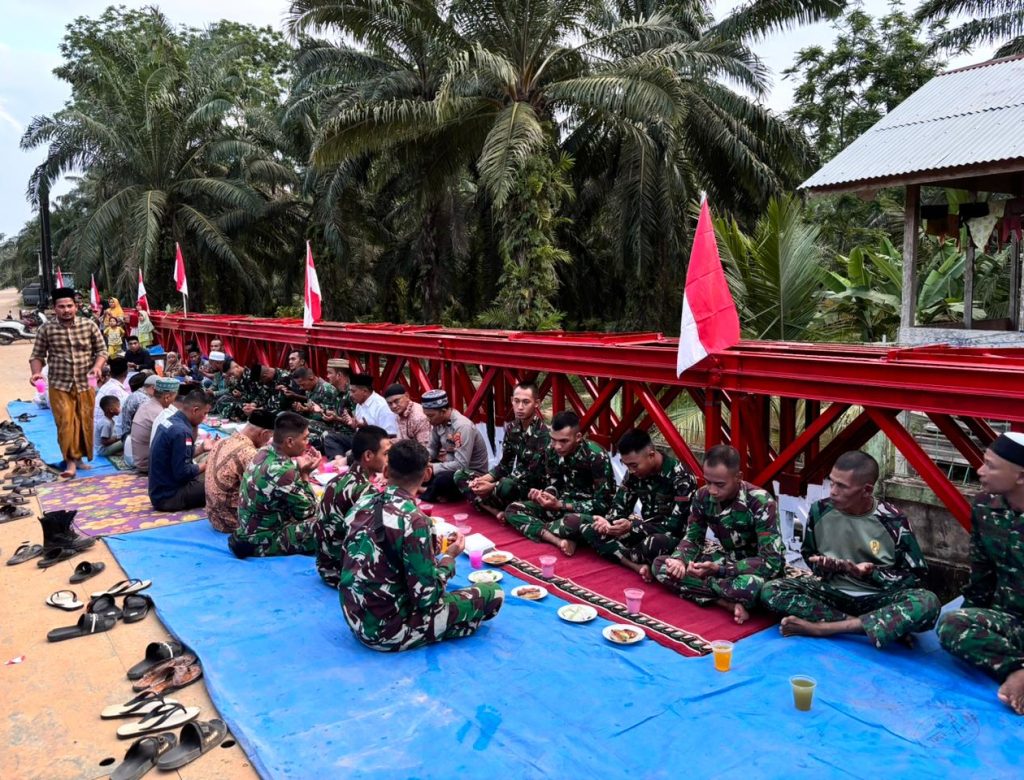 Jelang Lebaran, TNI AD Rampungkan Pembangunan Jembatan Bailey Ds. Blang Gleum, Kec. Julok, Aceh Timur”